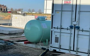 Flüssiggastank zur Brennstoffversorgung einer mobilen Heizung auf einer Baustelle